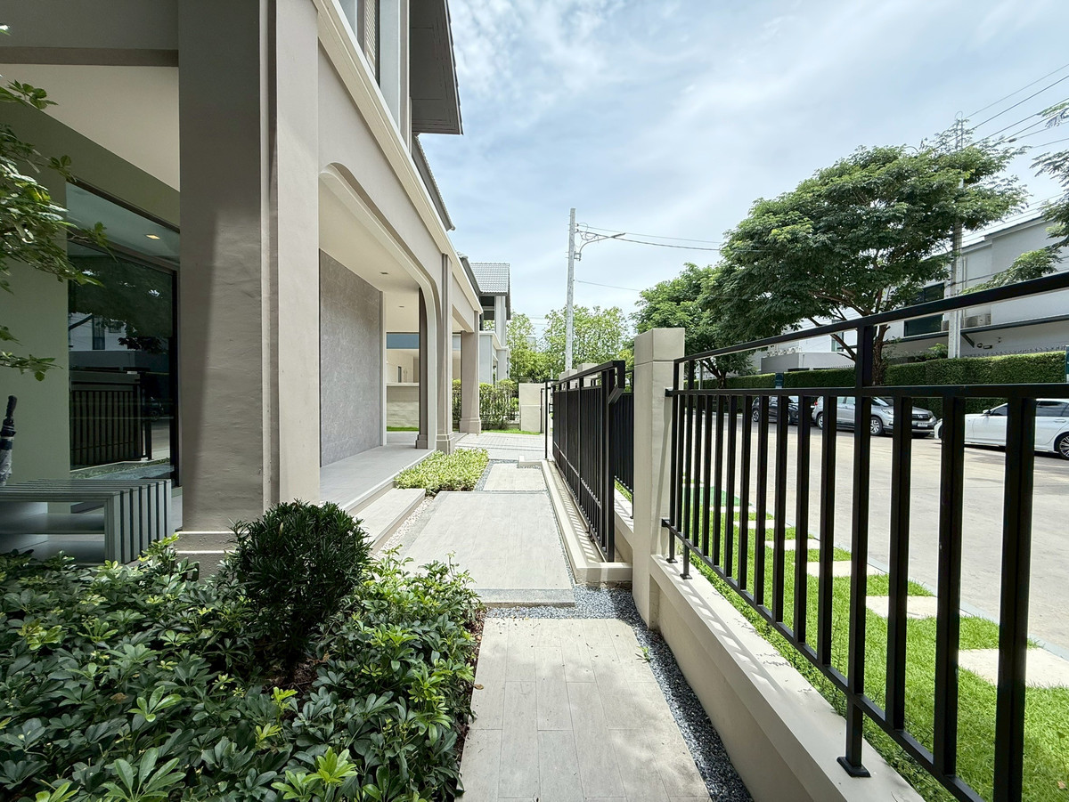 ขายบ้านนนทบุรี บางใหญ่ บางบัวทอง : บางกอก บูเลอวาร์ด เวสต์เกต ที่ดิน 65.5 ตร.ว. พร้อมเฟอร์นิเจอร์ทุกชิ้น