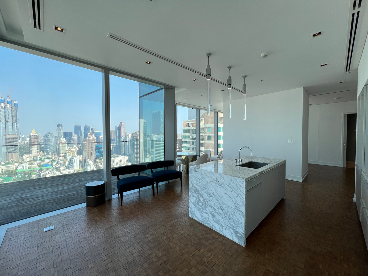 คอนโดสาทร นราธิวาส : 🚨🔥 ขายด่วน | Ritz-Carlton Residences | ห้องมุม 2 นอน | 204 ตร.ม. | ชั้น 34 | 65 ล้าน ALL-IN ⚡ ไม่มีค่าโอน ⚡ ไม่มีภาษี ⚡ ไม่มีค่าใช้จ่ายเพิ่ม | ~320K/ตร.ม. เทียบตลาด 440K/ตร.ม. 💰 ต่ำกว่าตลาด 30% 🏙️