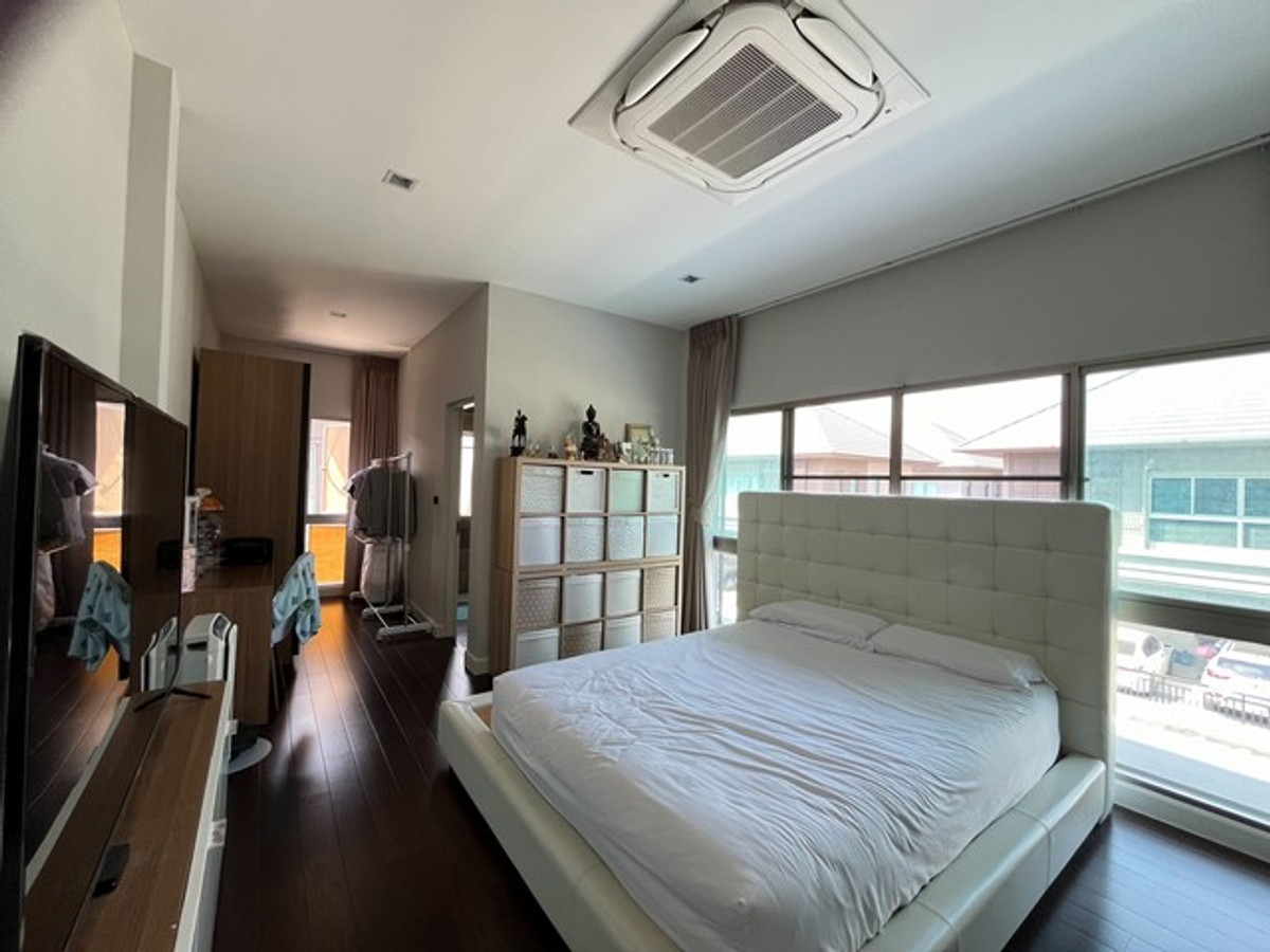 ขายบ้านปิ่นเกล้า จรัญสนิทวงศ์ : ขายบ้านหลังมุม Bangkok Boulevard Signature เพชรเกษม – ปิ่นเกล้า ใกล้ The Mall บางแค เพียง 5 นาที 