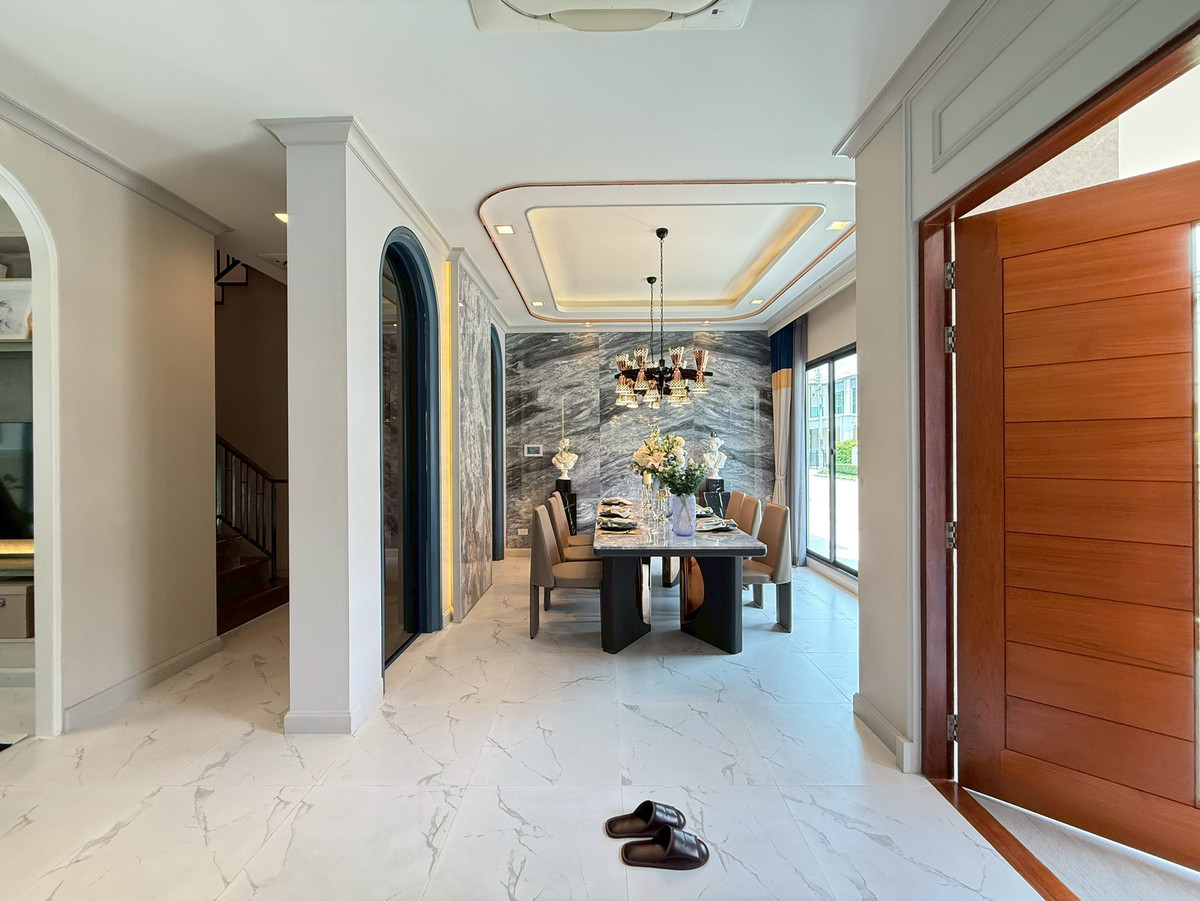 ขายบ้านนนทบุรี บางใหญ่ บางบัวทอง : บางกอก บูเลอวาร์ด เวสต์เกต ขายบ้านตัวอย่าง หลังใหญ่ พร้อมเฟอร์นิเจอร์ทุกชิ้น ที่ดิน 88.2 ตร.ว