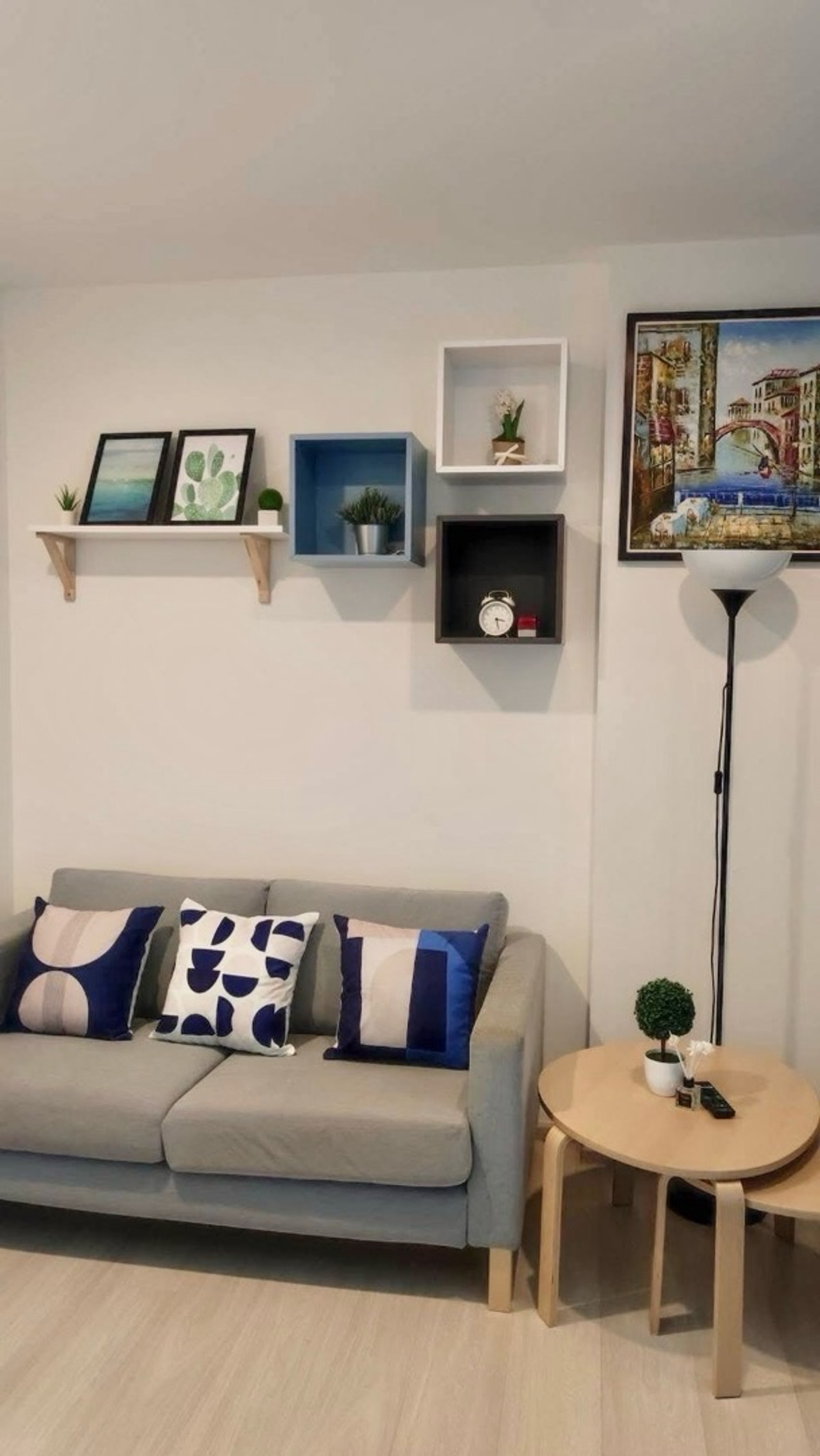 ให้เช่าคอนโดพระราม 9 เพชรบุรีตัดใหม่ RCA : 📍โครงการ : Life Asoke (ไลฟ์ อโศก)🚝 ใกล้ : MRT เพชรบุรี | Airport Rail Link มักกะสัน💵 ราคาเช่า : 17,000 บาท / เดือน