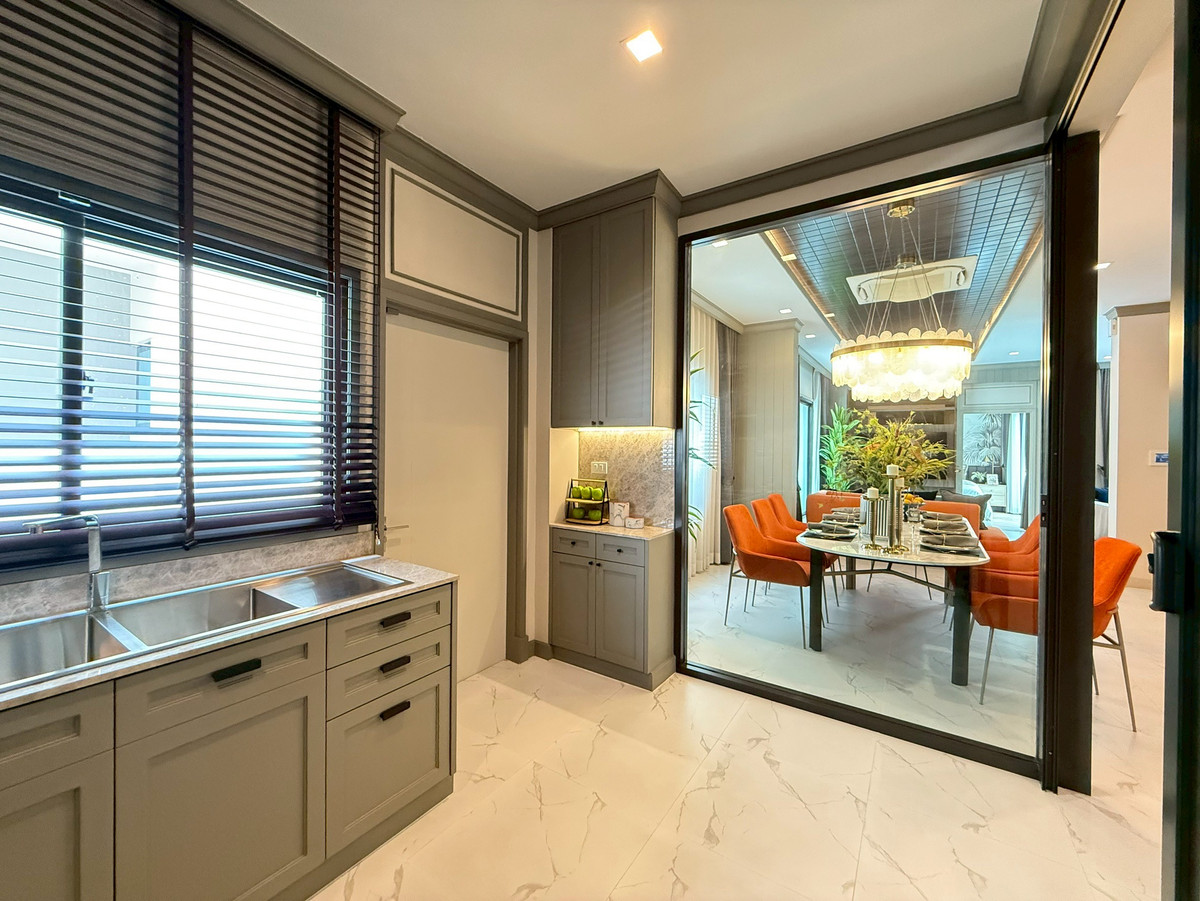 ขายบ้านนนทบุรี บางใหญ่ บางบัวทอง : บางกอกบูเลอวาร์ด เวสต์เกต ขายบ้านพร้อมเฟอร์นิเจอร์ทุกชิ้น ที่ดิน 73 ตร.ว.