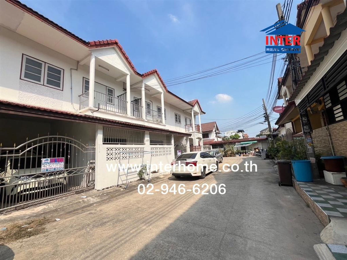 For SaleTownhomePinklao, Charansanitwong : Townhouse, 2 floors, 19.7 sq m, Kaew Villa Village, Charan 35, Soi Charansanitwong 35, Intersection 16, Charansanitwong Road. New Phran Nok Road Bangkok Noi District Bangkok