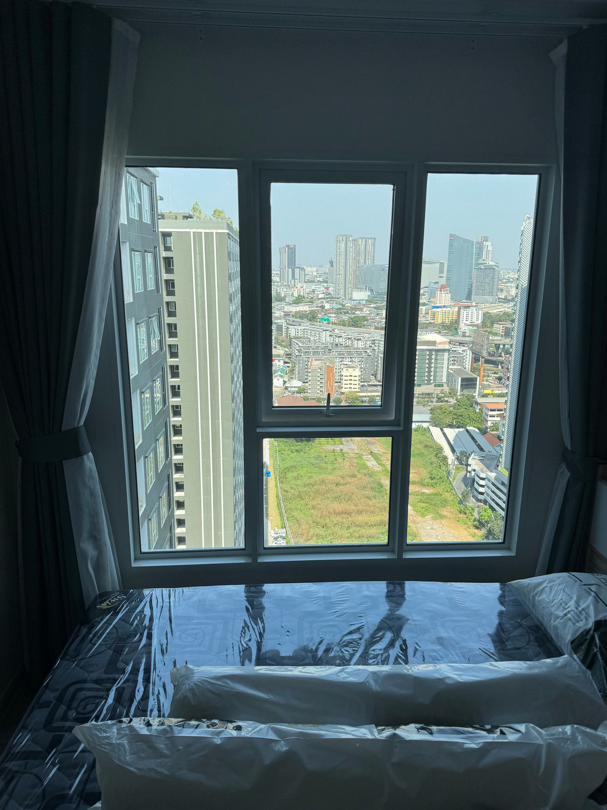 For RentCondoBangna, Bearing, Lasalle : Condo for rent 9,500/month near BTS Bangna 350 meters.