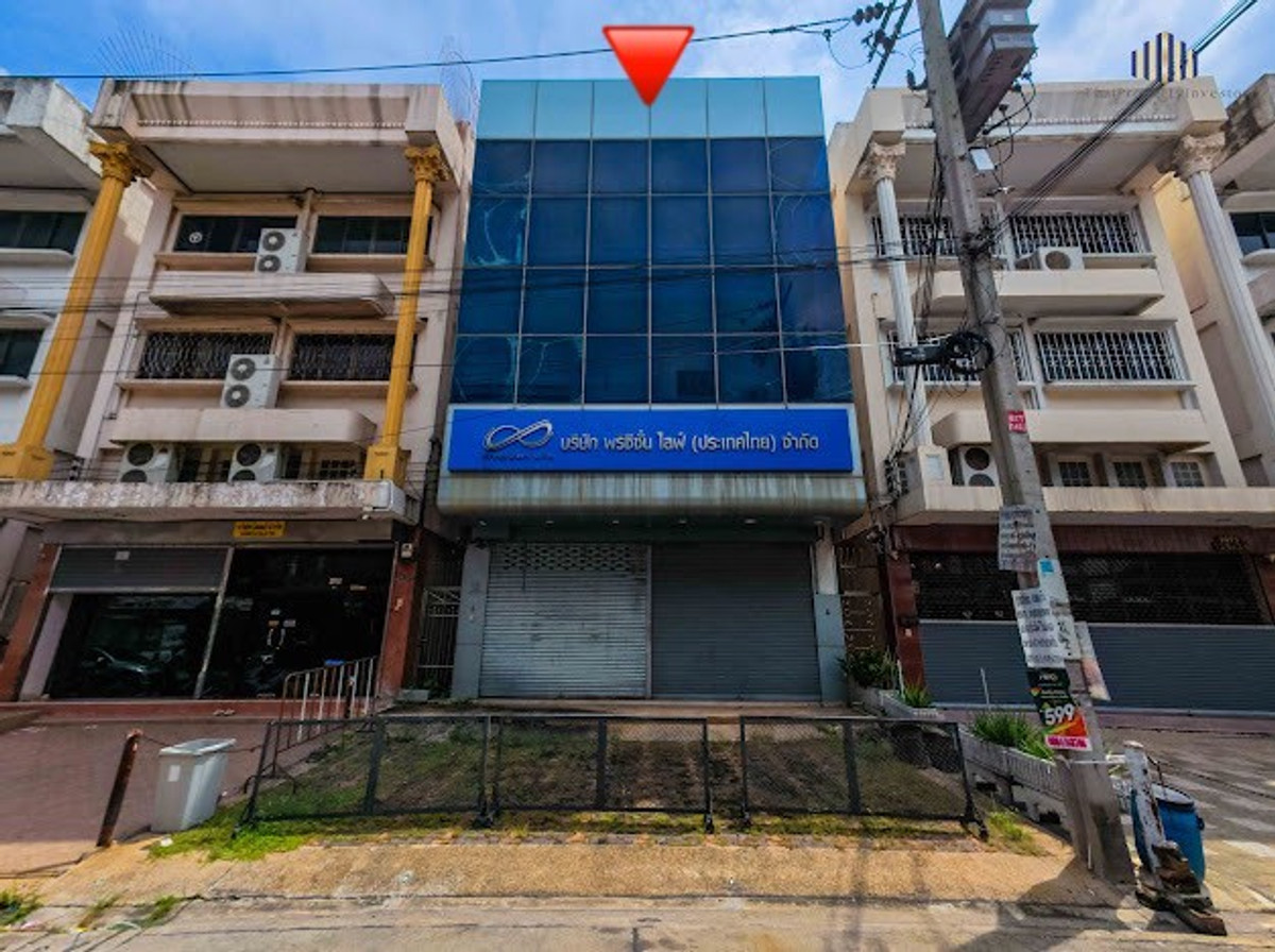 For RentShop HouseBang kae, Phetkasem : Near the main road Kanchana Suitable for doing business!!! Shophouse for rent In Kanchanaphisek 7 (Soi Chusang), 3 and a half floors, area 45.1 sq m, near the main road Kanchana 120 meters, suitable for commercial use and an office within!!
