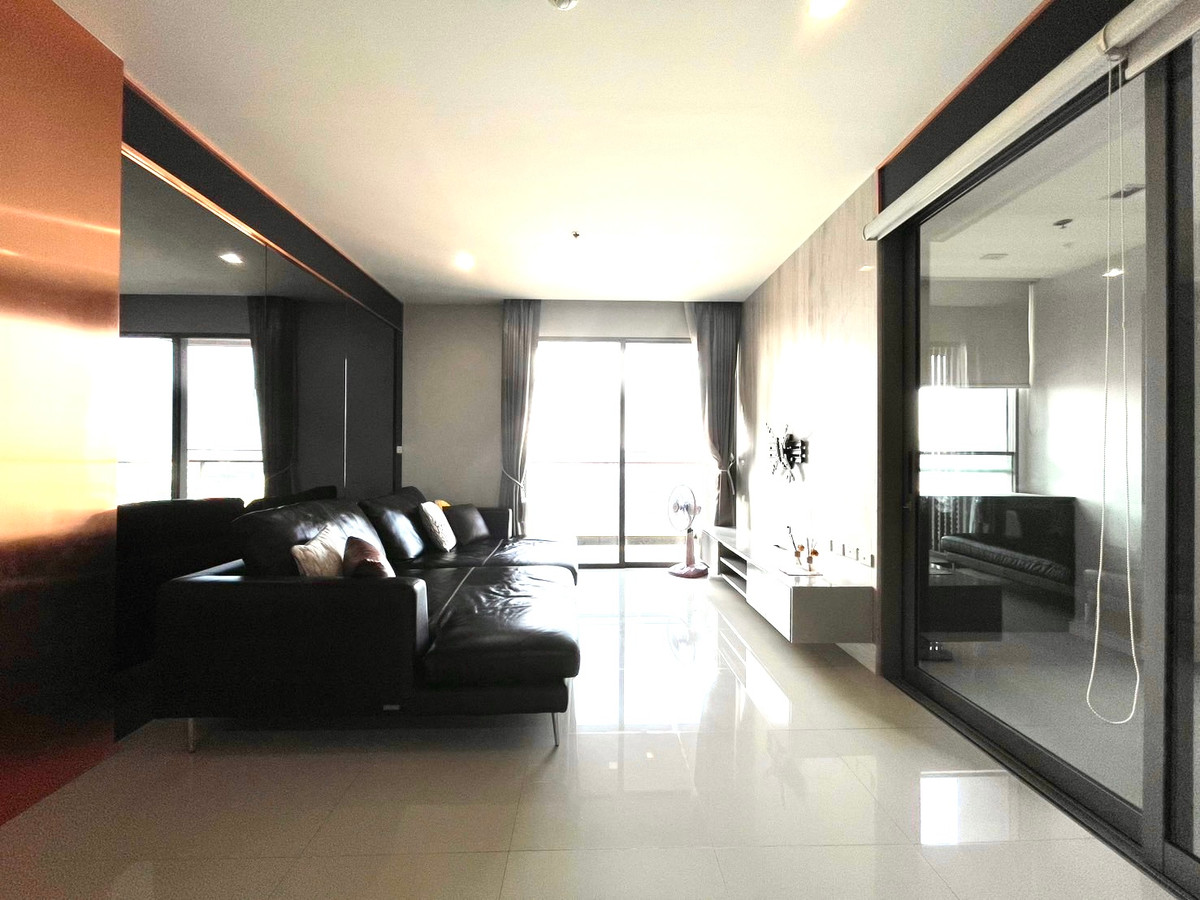 For RentCondoRama3 (Riverside),Satupadit : Starview Rama 3 condo with private lifts, convinient to travel, located near city center and shopping mall