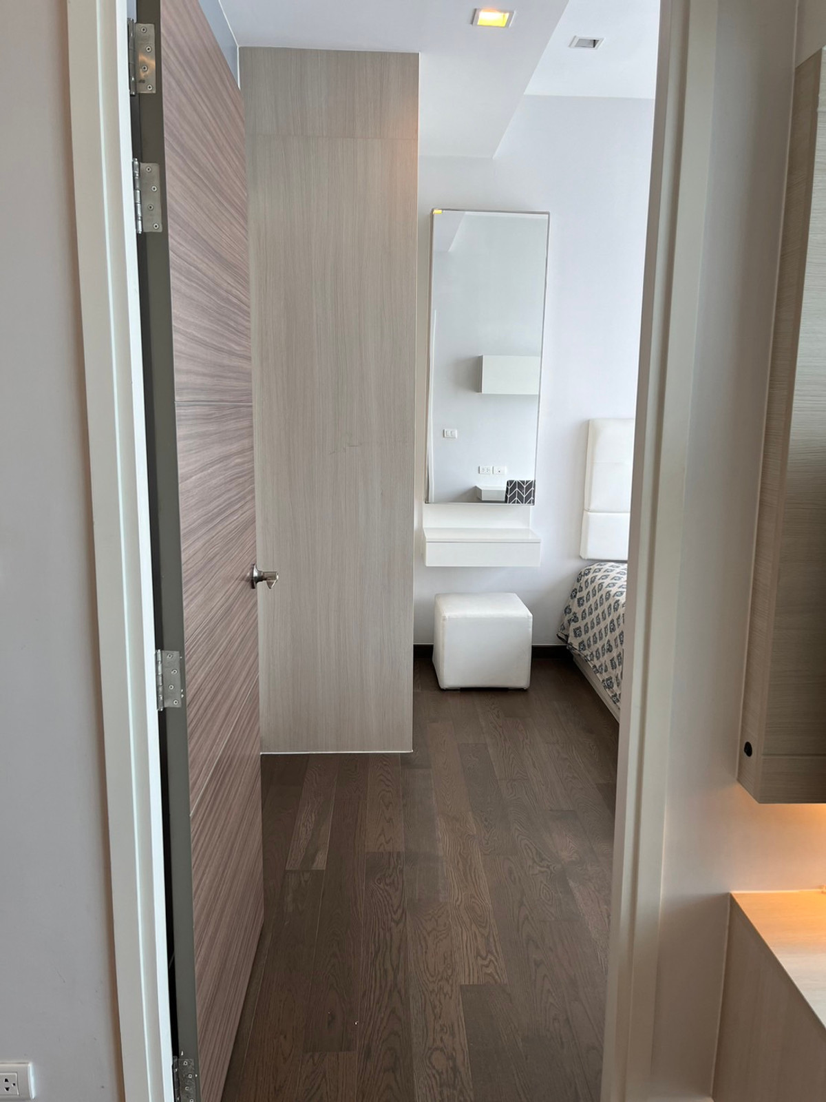 ให้เช่าคอนโดพระราม 9 เพชรบุรีตัดใหม่ RCA : 🔥 [ให้เช่า] Q ASOKE – ก้าวเดียวถึง MRT เพชรบุรี! ชีวิตดีๆ ที่ไม่ต้องเสียเวลาเดินทาง 🚇✨