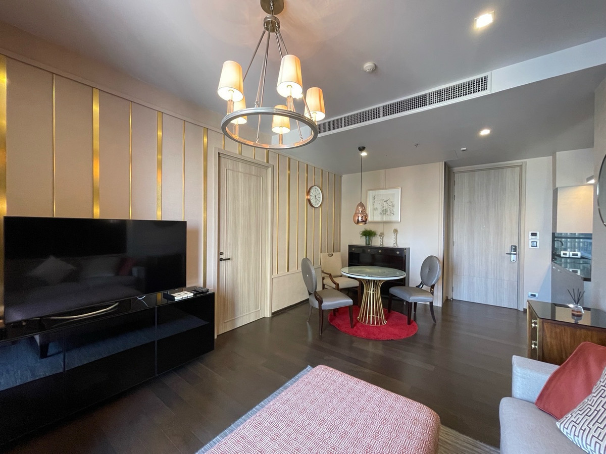 For RentCondoSukhumvit, Asoke, Thonglor : RENT : 1 Bedroom 1 Working room 2 Bathrooms | size 80 sq.m. FL.21 | balcony facing north by city view | The XXXIX Sukhumvit 39