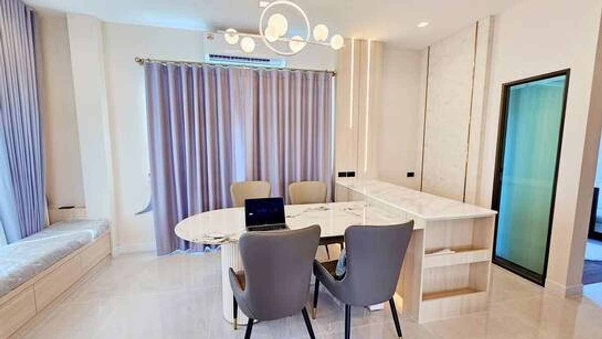 บ้านบางนา แบริ่ง ลาซาล : บ้านเดี่ยว บางกอก บูเลอวาร์ด บางนา-กม.5 (Bangkok Boulevard Bangna-km5) ขนาด 53.2 ตารางวา 4 ห้องนอน พร้อมเข้าอยู่ ตำบลบางแก้ว อำเภอบางพลี จังหวัดสมุทรปราการ