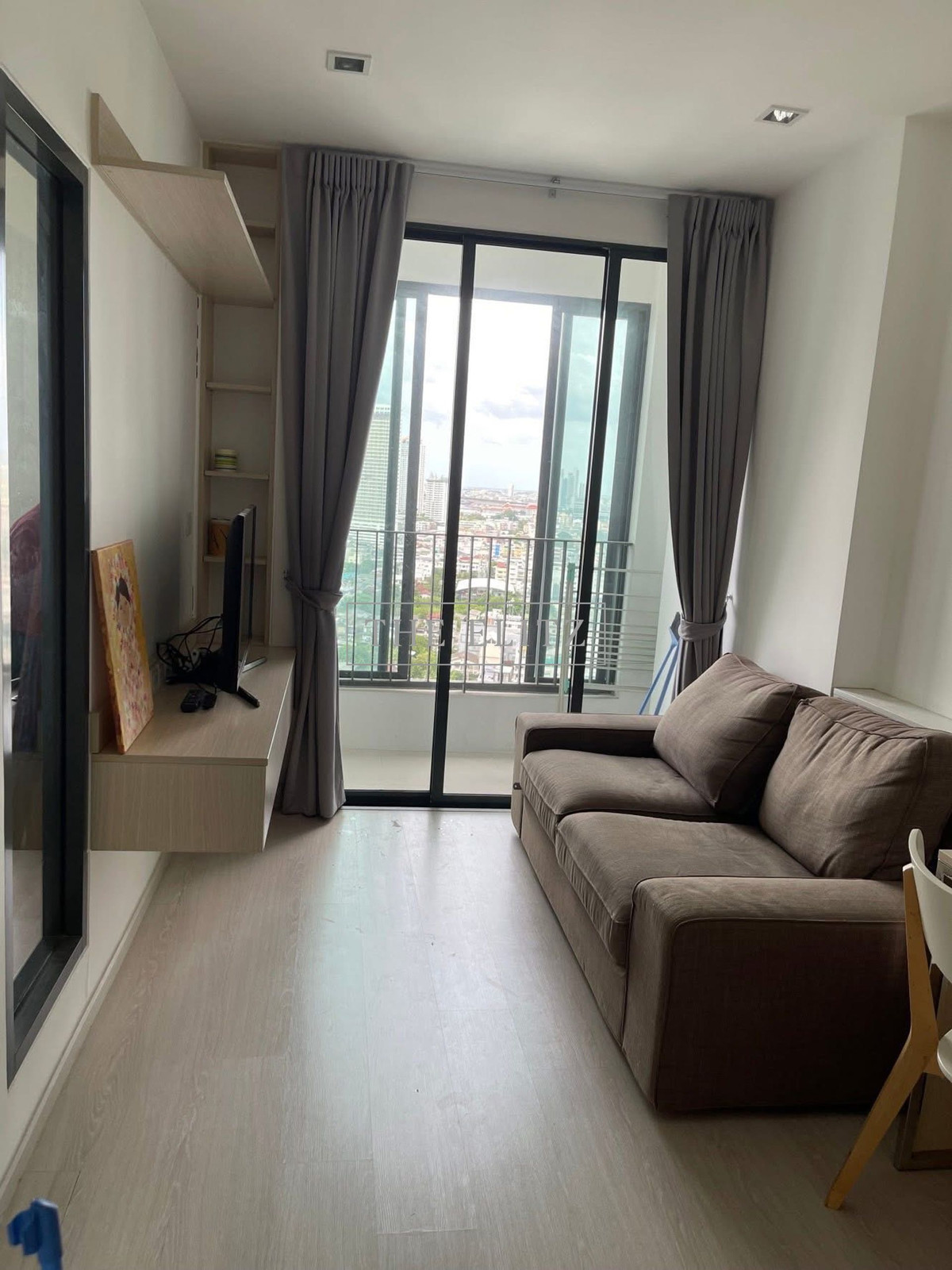 For RentCondoWongwianyai, Charoennakor : ✨ Smart Living! Rent Ideo Mobi Sathorn, full function room. Modern design Answering the needs of the new generation of workers 💕