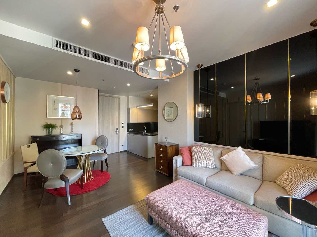 For RentCondoSukhumvit, Asoke, Thonglor : RENT : 1 Bedroom 1 Working room 2 Bathrooms | size 80 sq.m. FL.21 | balcony facing north by city view | The XXXIX Sukhumvit 39