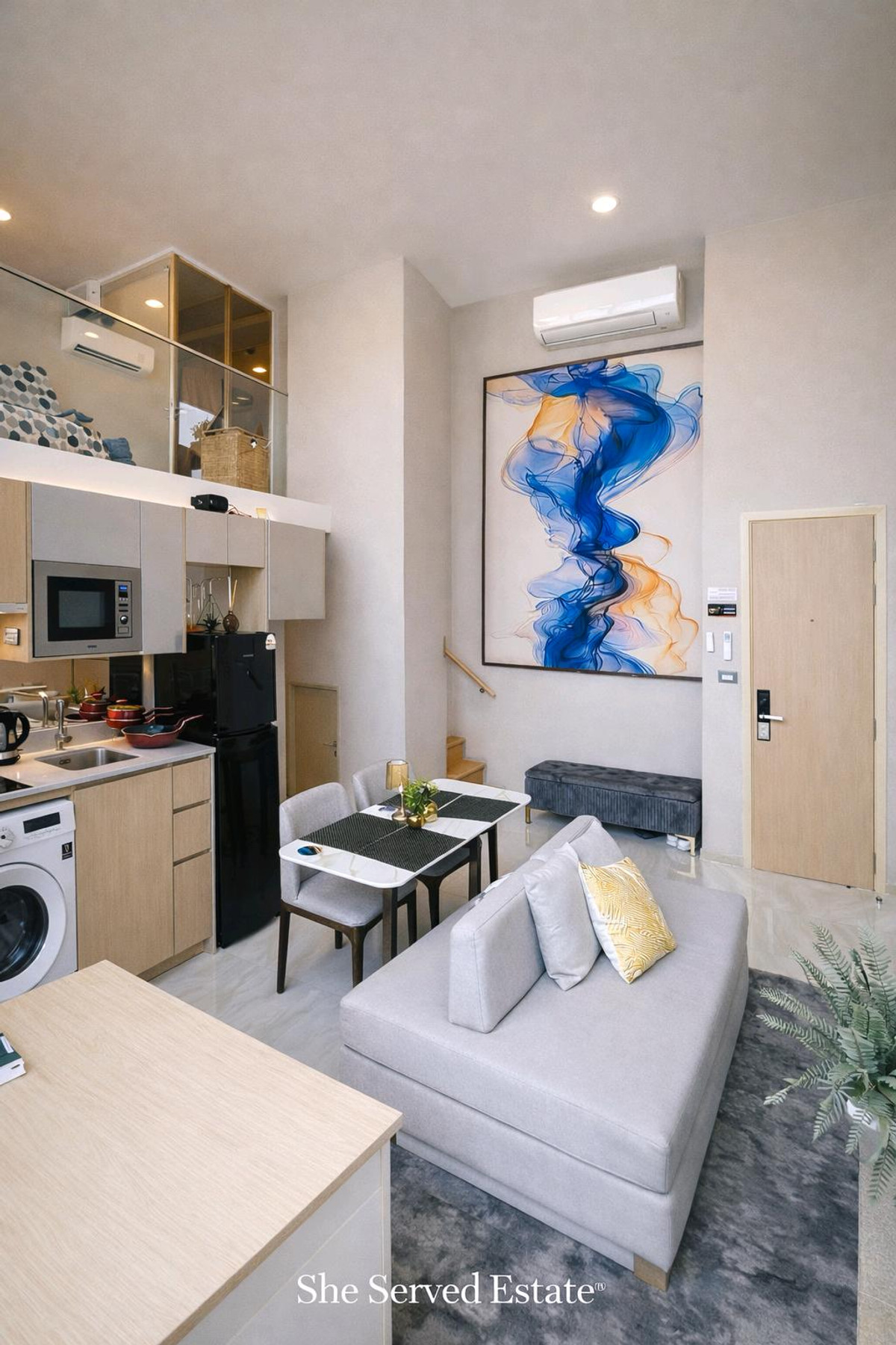 ให้เช่าคอนโดสุขุมวิท อโศก ทองหล่อ : For Rent ◈ Walden Asoke Sukhumvit 23 ◈ • Duplex Garden View • Prime Asoke Location