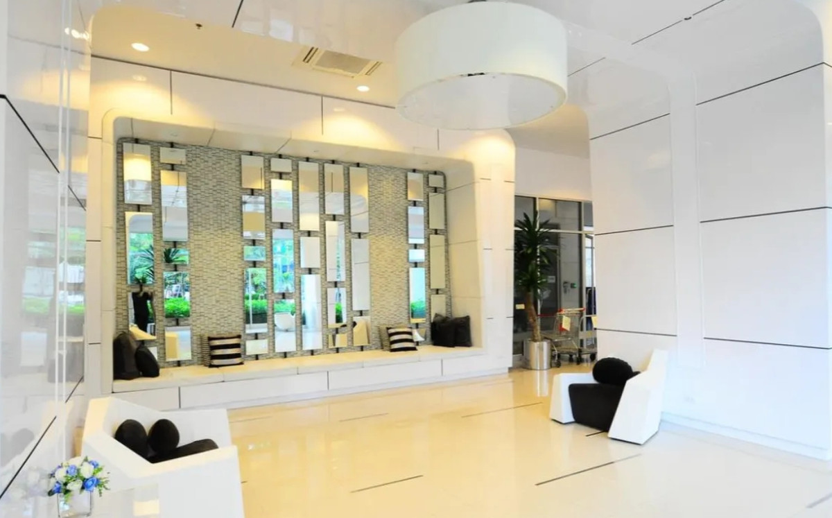 ให้เช่าคอนโดพระราม 9 เพชรบุรีตัดใหม่ RCA : ✨ For Rent: Supalai Park Ekkamai - Thonglor Condo ✨ 💰 Only 24,000 THB/month