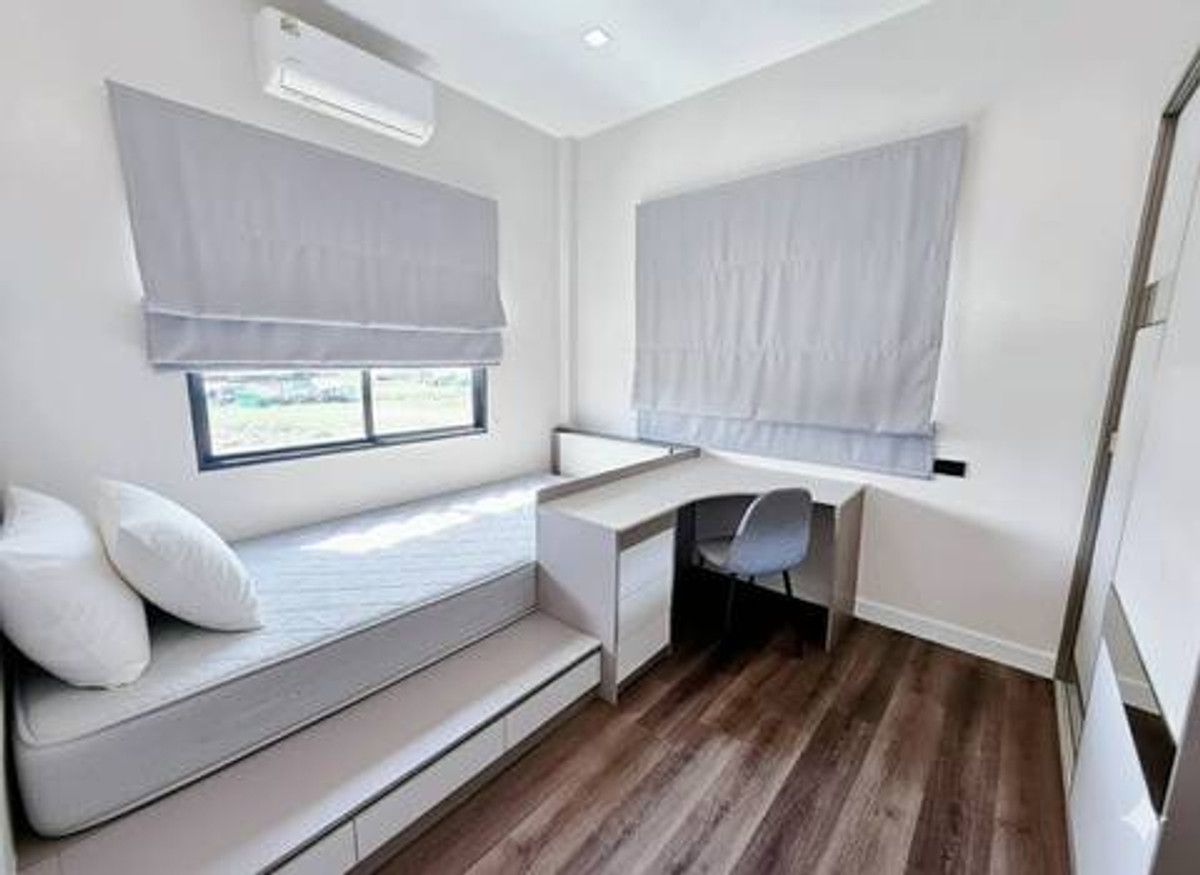 บ้านบางนา แบริ่ง ลาซาล : บ้านเดี่ยว บางกอก บูเลอวาร์ด บางนา-กม.5 (Bangkok Boulevard Bangna-km5) ขนาด 53.2 ตารางวา 4 ห้องนอน พร้อมเข้าอยู่ ตำบลบางแก้ว อำเภอบางพลี จังหวัดสมุทรปราการ