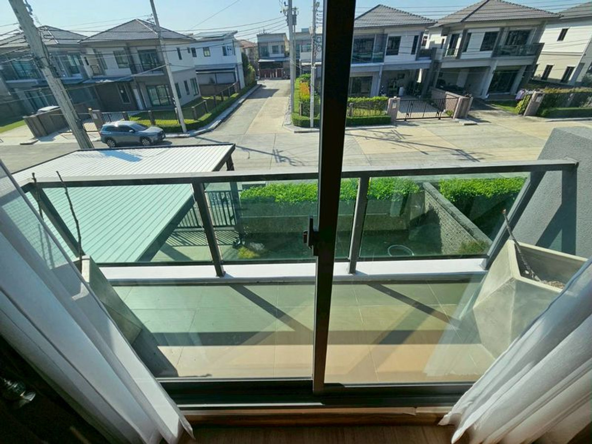 ขายบ้านมีนบุรี-ร่มเกล้า : The Plant รามคำแหง-วงแหวน 52.5 ตร.ว. 3 ห้องนอน 3 ห้องน้ำ ถนนเมน ซอย เคหะร่มเกล้า 78 แยก 1 แขวงราษฎร์พัฒนา เขตสะพานสูง กรุงเทพมหานคร