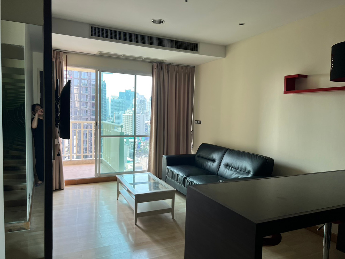 For SaleCondoSukhumvit, Asoke, Thonglor : Two bedroom condo for sale Best price!! Very close to BTS Thonglor. Can't find it anymore at this price.