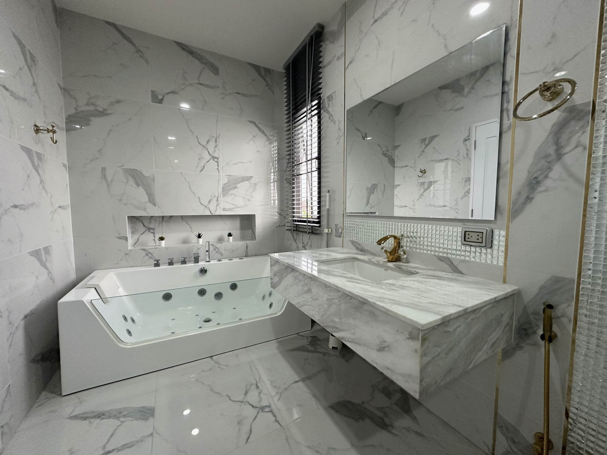 ขายบ้านพุทธมณฑล ศาลายา : บ้านเดี่ยวอัศวพิเชษฐ์ 9 สาย 1 / 4 ห้องนอน (ขาย), Single house Asawapichet 9 Sai 1 / 4 Bedrooms (FOR SALE) AOM042