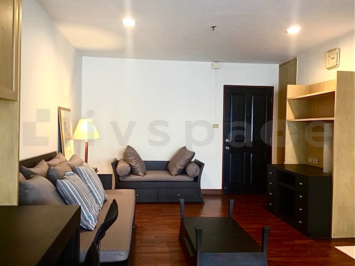 For RentCondoWitthayu, Chidlom, Langsuan, Ploenchit : ▚ LF200ツ For Rent: Baan Ploenchit – Studio 59 sqm. 🏙️🛋️ Extra Large Studio, Prime City Center Location, Best Value Price, Ready to Move in