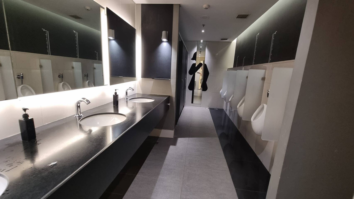 ให้เช่าสำนักงานคลองเตย กล้วยน้ำไท : ออฟฟิศให้เช่า ทำเลพระราม 4 ใกล้ MRT ศูนย์การประชุมแห่งชาติสิริกิติ์