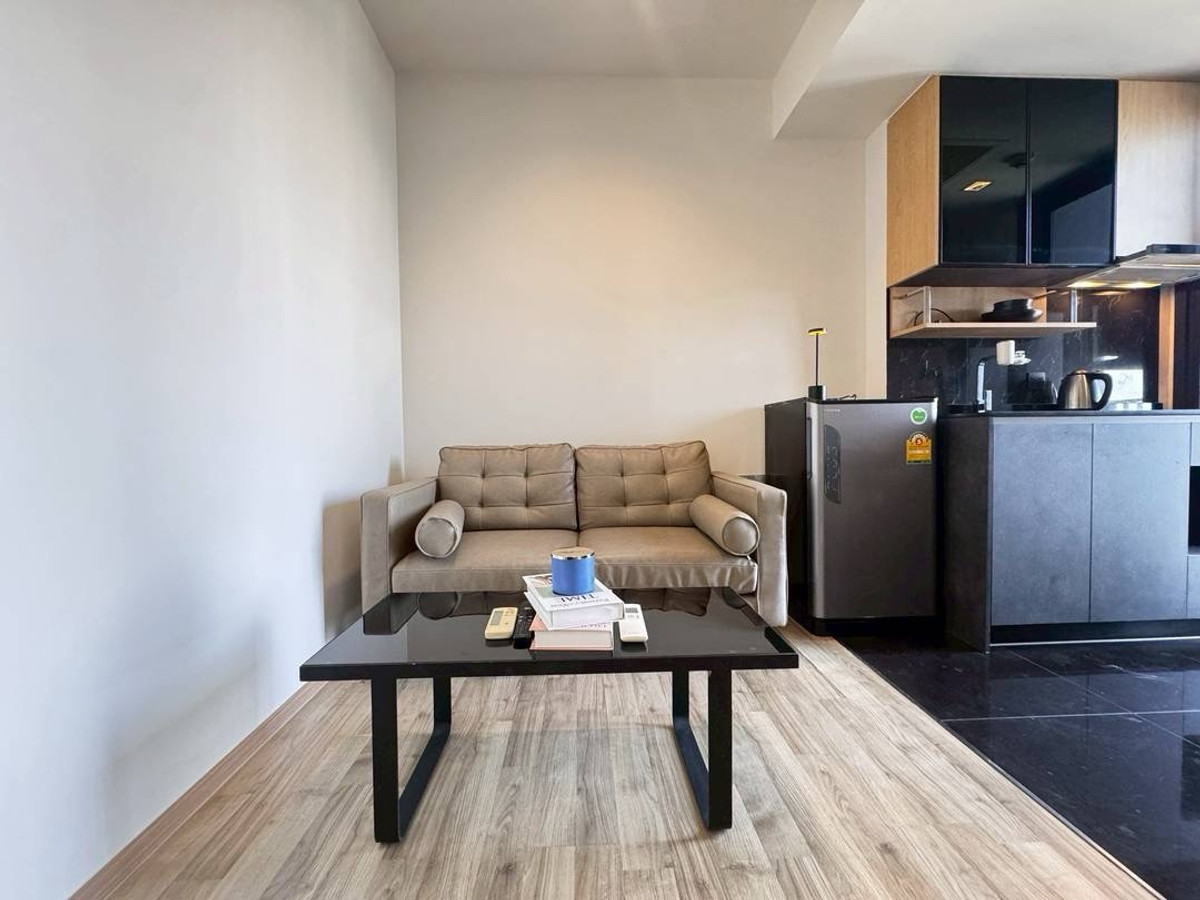 For RentCondoSapankwai,Jatujak : Hurry and say hello.