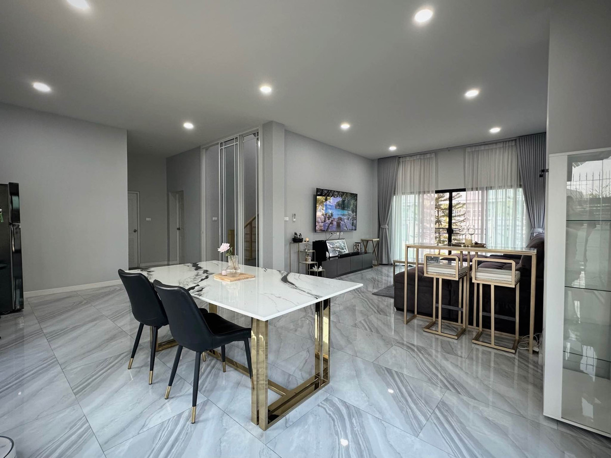 ขายบ้านพุทธมณฑล ศาลายา : บ้านเดี่ยวอัศวพิเชษฐ์ 9 สาย 1 / 4 ห้องนอน (ขาย), Single house Asawapichet 9 Sai 1 / 4 Bedrooms (FOR SALE) AOM042