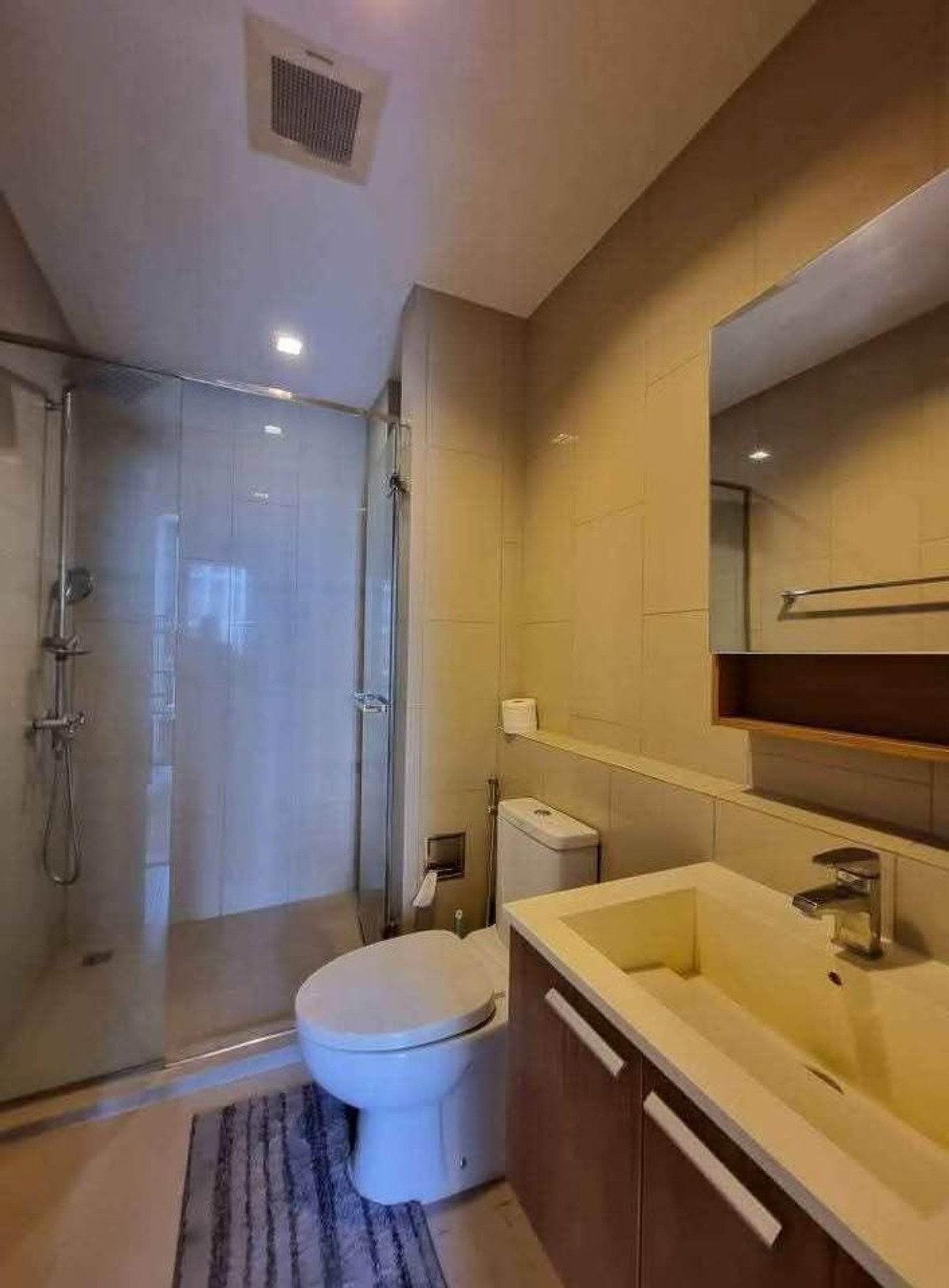 CondoOnnut, Udomsuk : P-2954 Urgent sale! Hasu Haus, room ready to move in, near BTS On Nut / expressway.