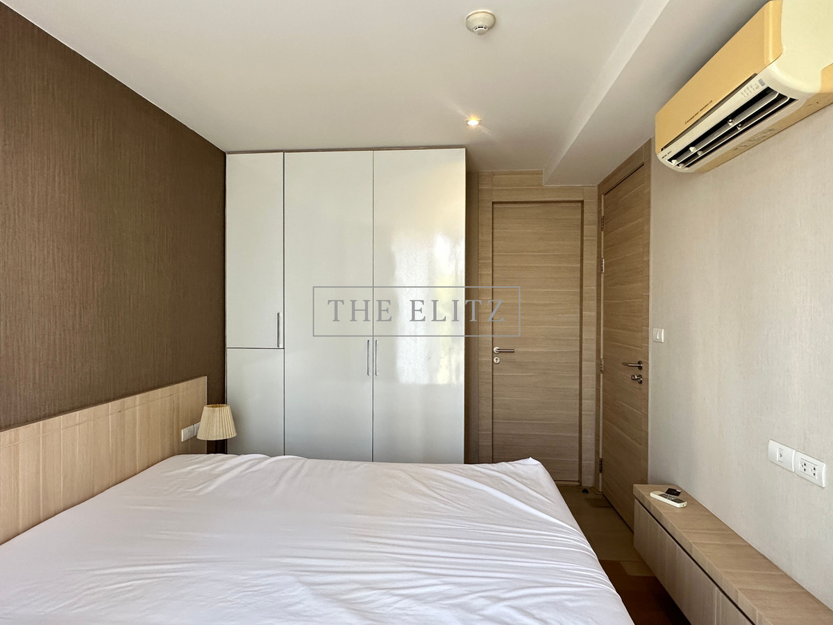 For RentCondoSilom, Saladaeng, Bangrak : ✨ Private Oasis ✨ Klass Silom, small units, not chaotic, quiet atmosphere like being at home in the heart of the city 🎉