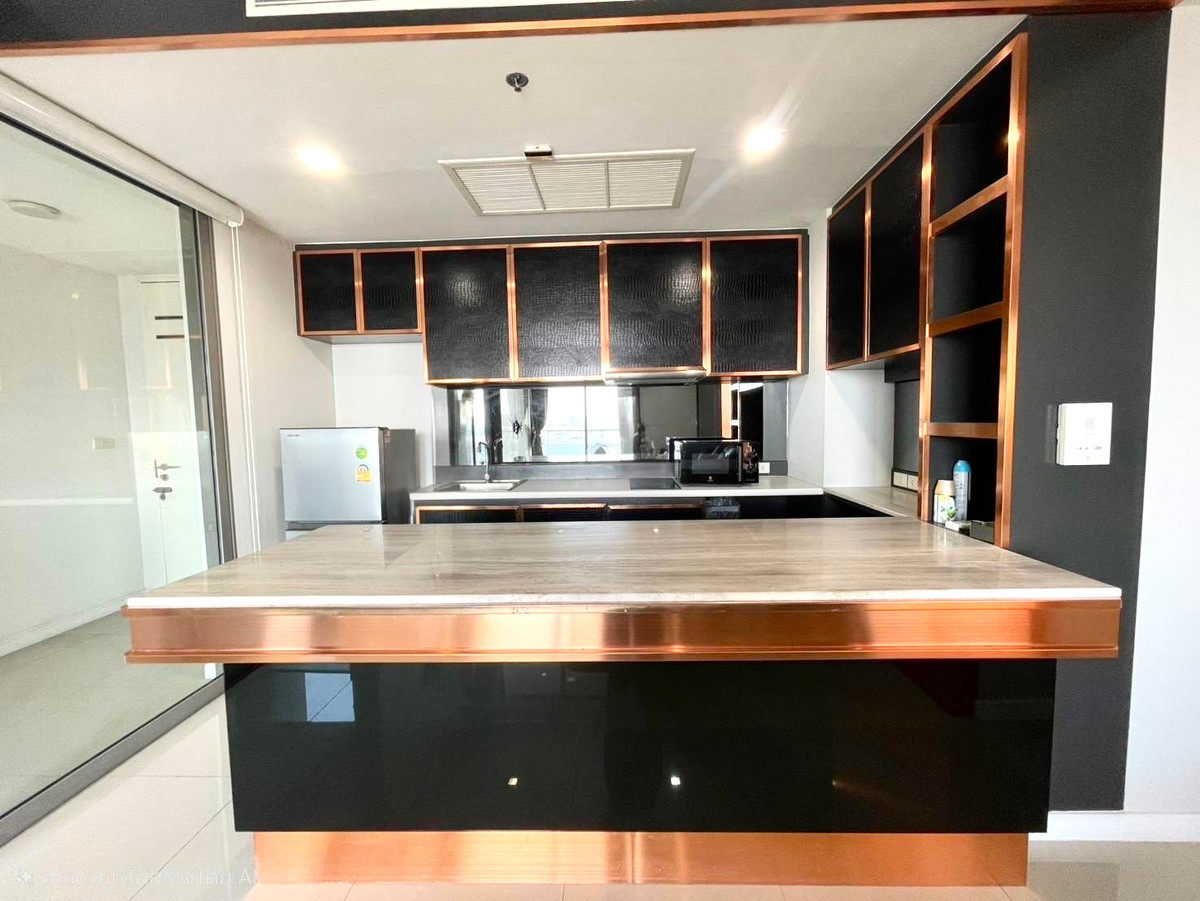 For RentCondoRama3 (Riverside),Satupadit : Starview Rama 3 condo with private lifts, convinient to travel, located near city center and shopping mall