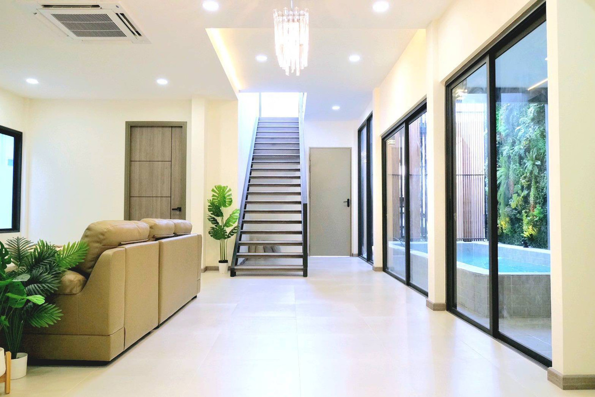 ขายบ้านสุขุมวิท อโศก ทองหล่อ : ขาย บ้านเดี่ยว 42 ตร.ว. พูลวิลล่าหลังเดียว ใจกลางสุขุมวิท พร้อมสระว่ายน้ำ The Luxe 25 