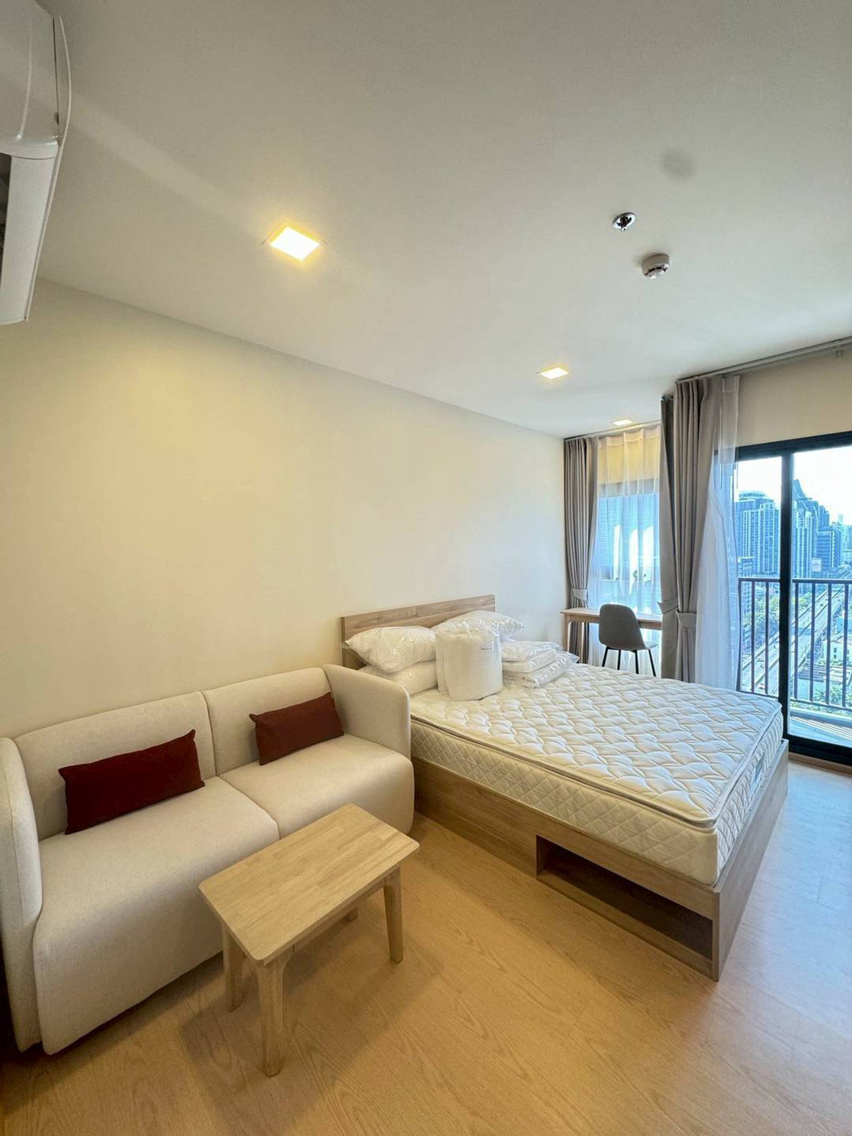 ให้เช่าคอนโดพระราม 9 เพชรบุรีตัดใหม่ RCA : 💥CP-10022💥ว่าง ให้ เช่า   เดอะ เบส เออร์เบิน พระราม 9👉แอดไลน์ @rentbkk 