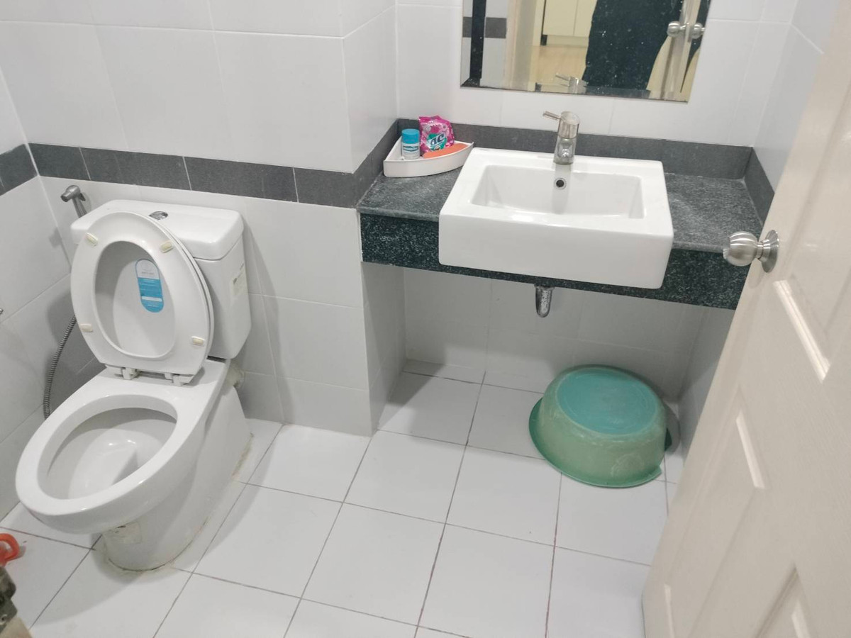 For RentCondoRama9, Petchburi, RCA : !! Beautiful room for rent, Condo A Space Asoke-Ratchada, near MRT Rama 9.