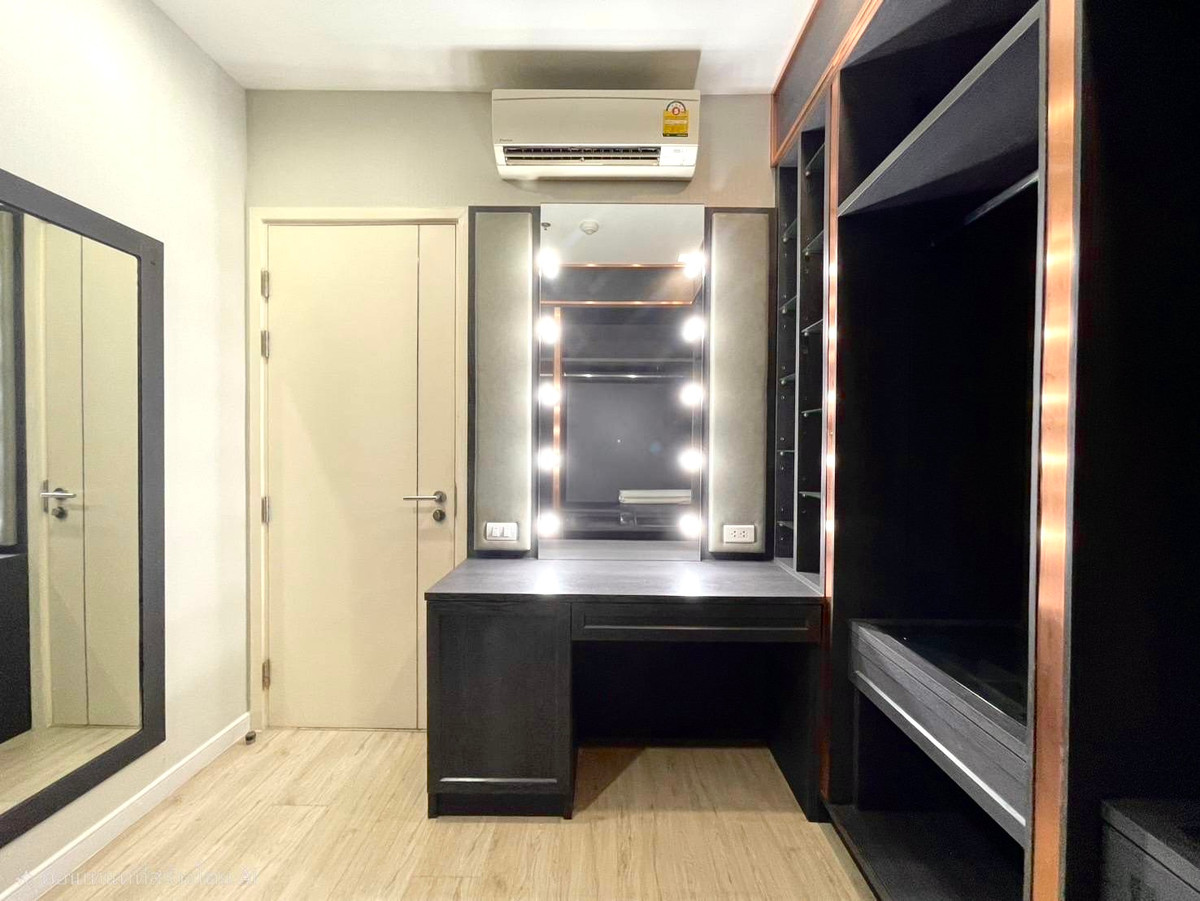 For RentCondoRama3 (Riverside),Satupadit : Starview Rama 3 condo with private lifts, convinient to travel, located near city center and shopping mall