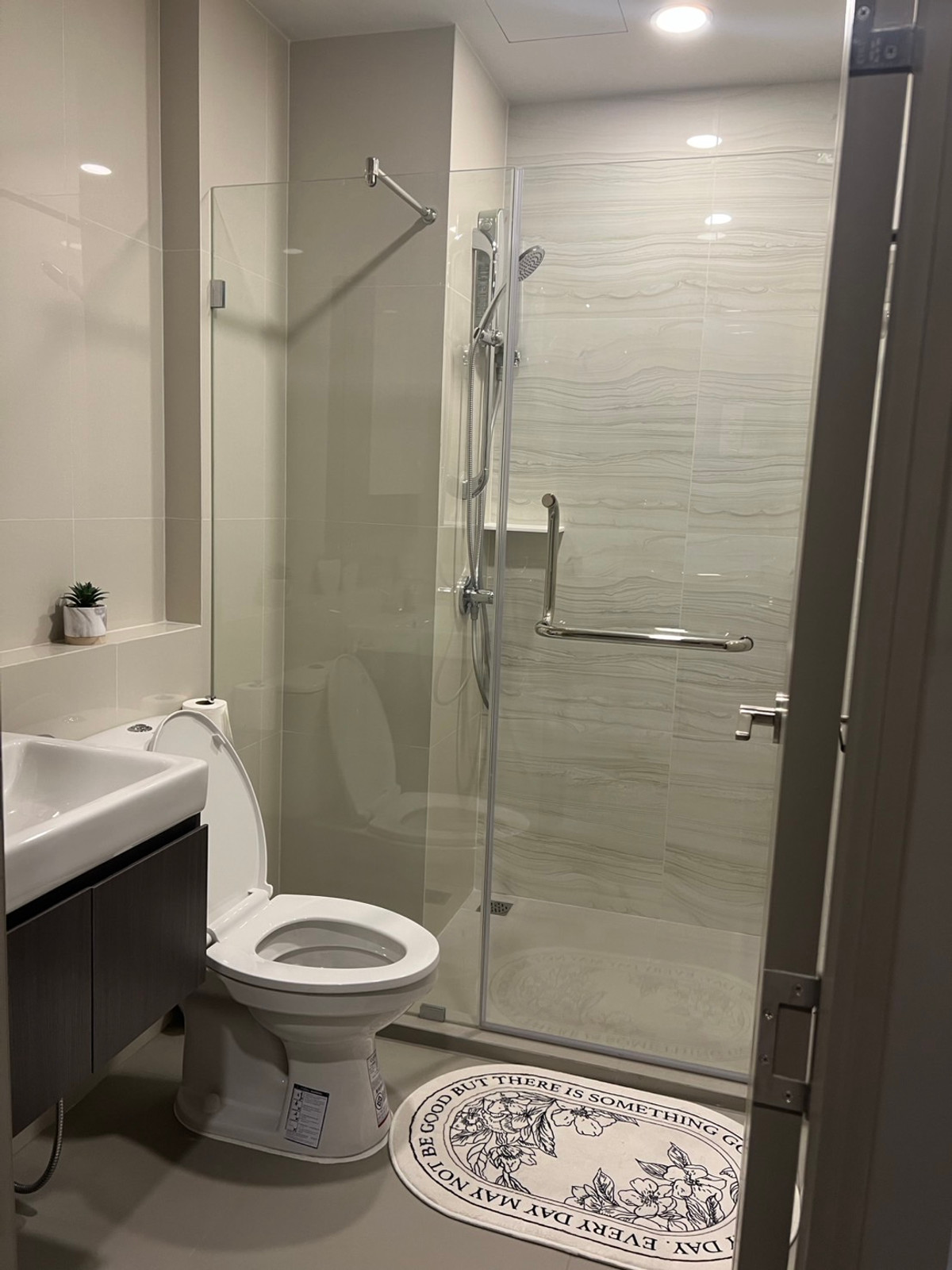 For RentCondoOnnut, Udomsuk : P-2955 Urgent for rent! Aspire On Nut Station, ready to move in, high floor, next to BTS On Nut.