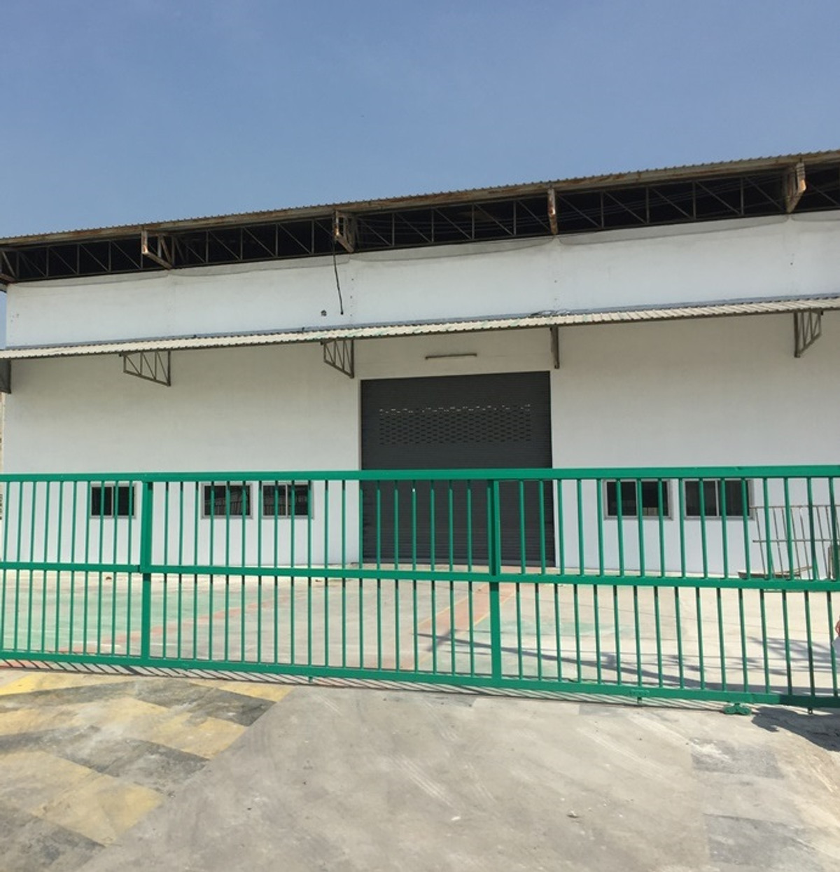 For RentFactorySamut Prakan,Samrong : Factory/warehouse for rent Near Bang Phli Industrial Estate Samut Prakan Province / Factory & Warehouse for Rent located near Bang Phli Industrial Estate