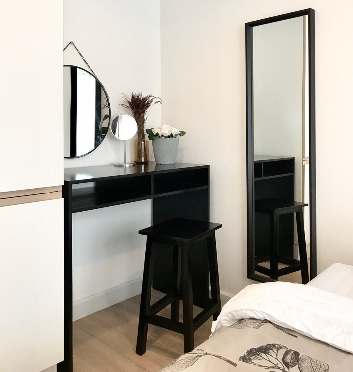 For RentCondoSukhumvit, Asoke, Thonglor : !! Beautiful room for rent, Condo The Nest Sukhumvit 22, near MRT Queen Sirikit National Convention Center.