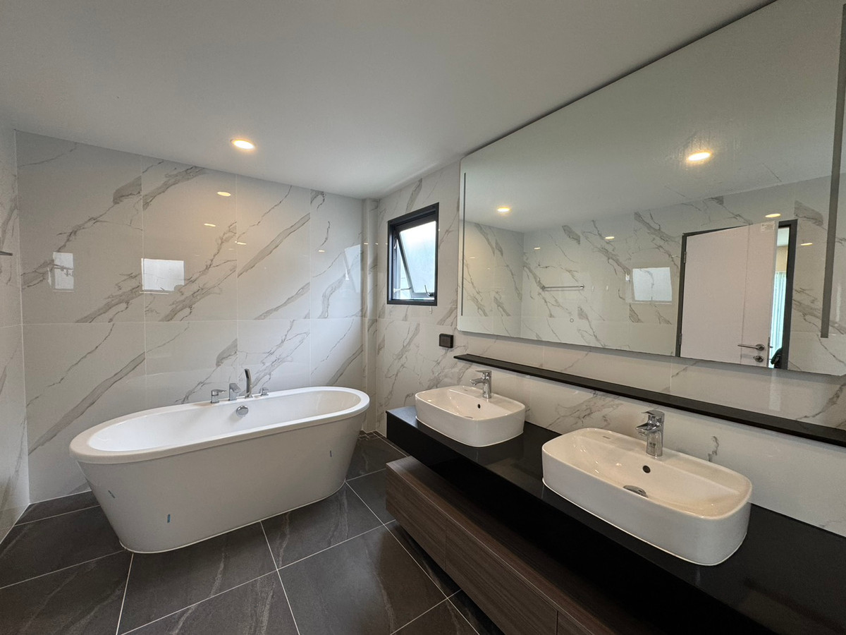 For RentHouseBangna, Bearing, Lasalle : The City Bangna / 5 bedrooms (FOR RENT), The City Bangna / 5 Bedrooms (FOR RENT) YOK024