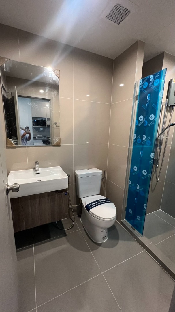 ให้เช่าคอนโดเสรีไทย-นิด้า : 🔥ให้เช่าด่วน🔥ไอดีโอ รามคำแหง ลำสาลี สเตชั่น  ใกล้ Bts แยกลำสาลีเพียง 50 เมตร  (ห้องพร้อมอยู่ เฟอร์นิเจอร์และเครื่องใช้ไฟฟ้าครบ)