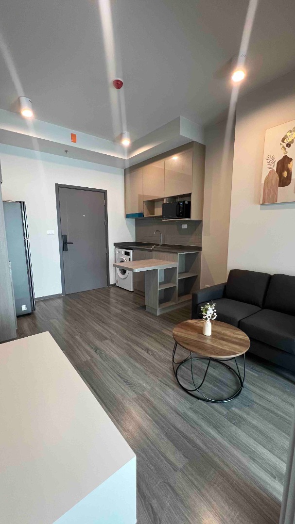 ให้เช่าคอนโดเสรีไทย-นิด้า : 🔥ให้เช่าด่วน🔥ไอดีโอ รามคำแหง ลำสาลี สเตชั่น  ใกล้ Bts แยกลำสาลีเพียง 50 เมตร  (ห้องพร้อมอยู่ เฟอร์นิเจอร์และเครื่องใช้ไฟฟ้าครบ)