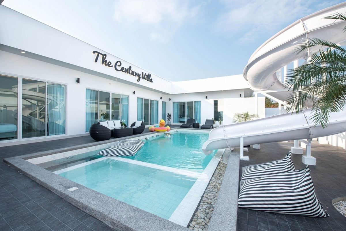 For SalePattaya, Bangsaen, Chonburi : pool villas in Pattaya 🏡