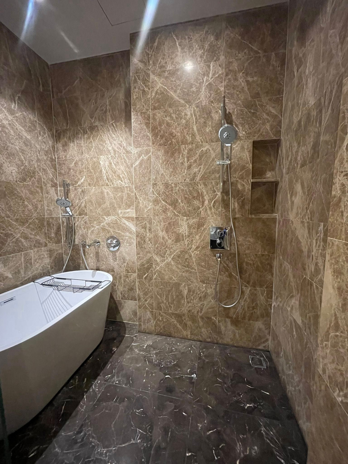 ให้เช่าคอนโดวิทยุ ชิดลม หลังสวน : 90k🔥| 28 Chidlom - 2 ห้องนอน | 90 sqm. ตึกVilla |  ใกล้ BTS ชิดลม