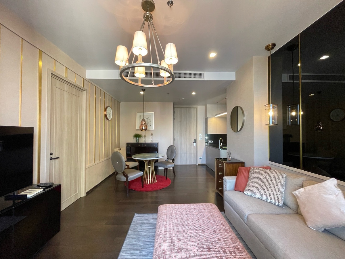 For RentCondoSukhumvit, Asoke, Thonglor : RENT : 1 Bedroom 1 Working room 2 Bathrooms | size 80 sq.m. FL.21 | balcony facing north by city view | The XXXIX Sukhumvit 39