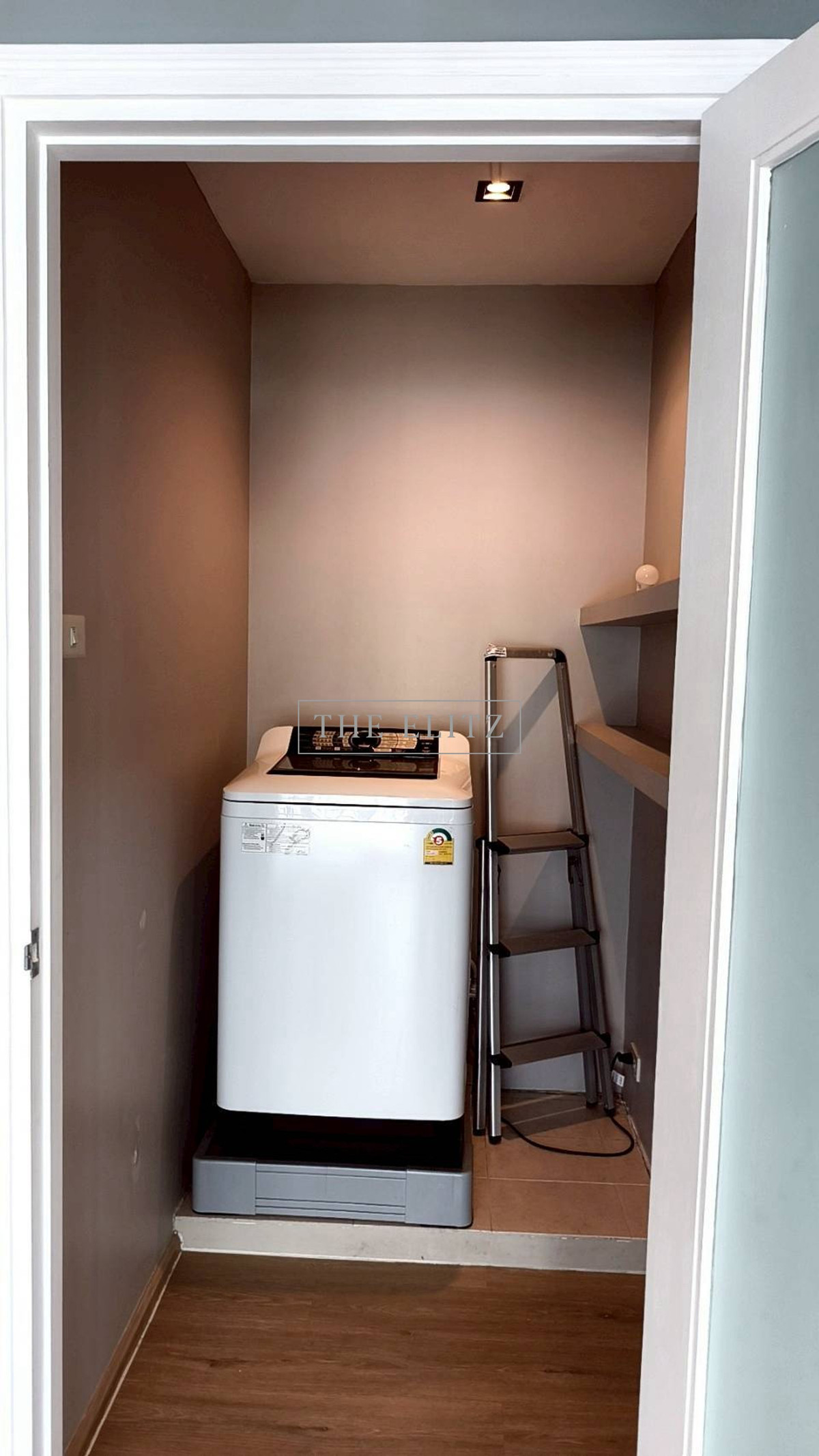 For RentCondoSukhumvit, Asoke, Thonglor : ✨ Connect every trip. Noble Remix has a Skywalk connecting directly to the building. Dont be afraid of the sun. Dont be afraid of the rain ❤️