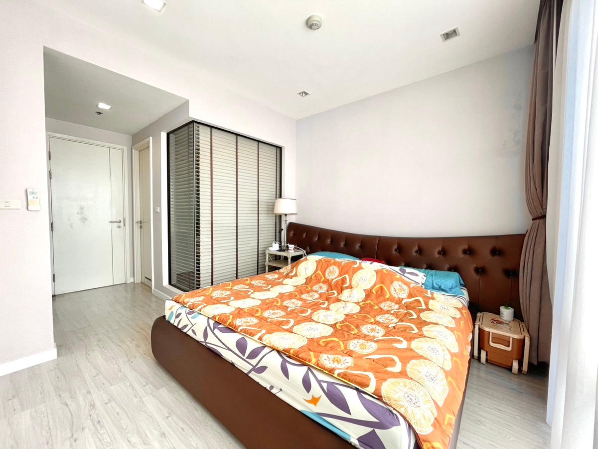 For RentCondoRama3 (Riverside),Satupadit : Starview Rama 3 condo with private lifts, convinient to travel, located near city center and shopping mall