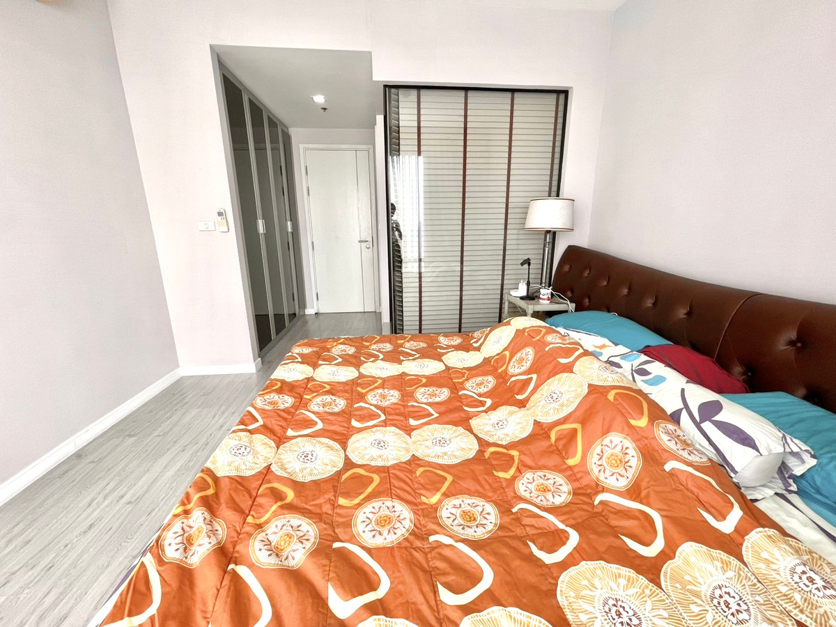 For RentCondoRama3 (Riverside),Satupadit : Starview Rama 3 condo with private lifts, convinient to travel, located near city center and shopping mall