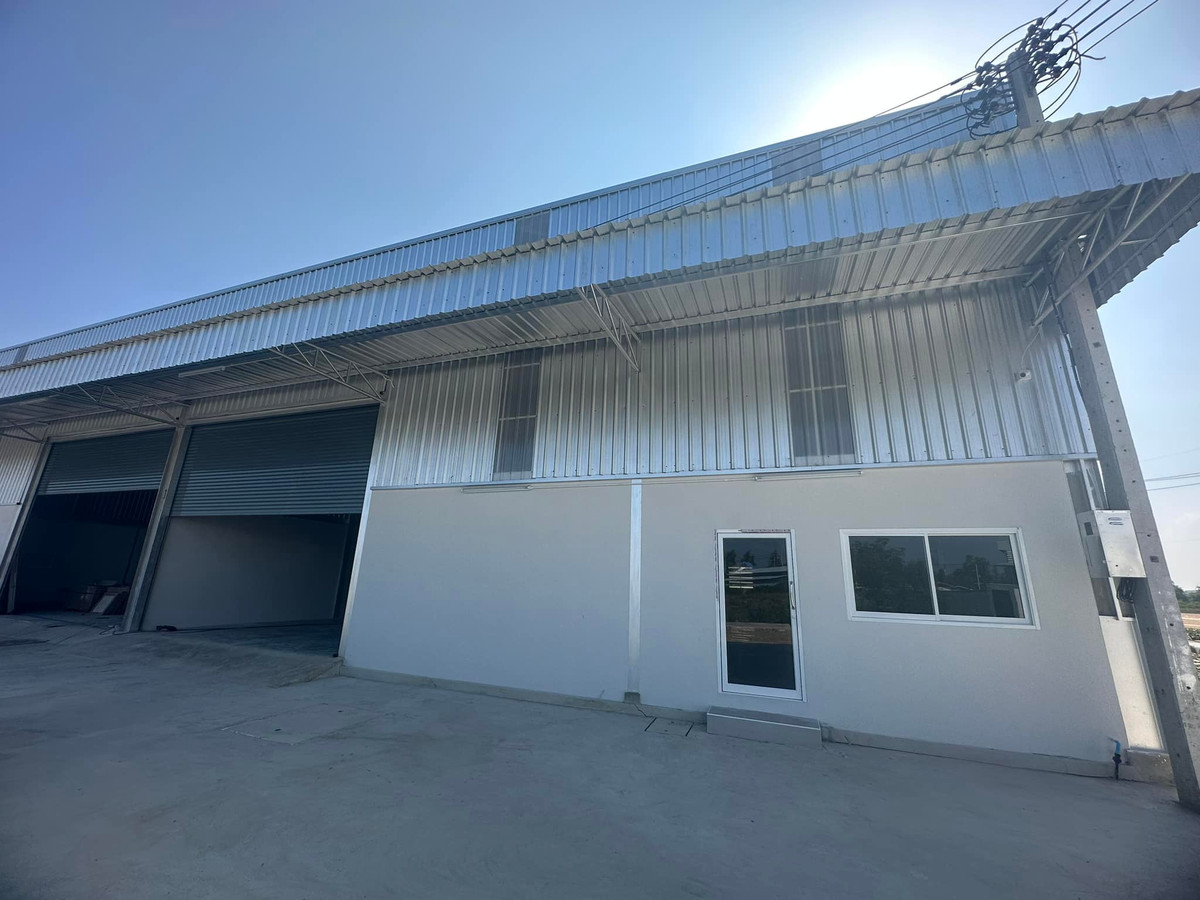 For RentWarehouseMahachai Samut Sakhon : For Rent, 📦 Warehouse with Office, Roadside Location 📏 Area 480 sq.m. 🩷 Pink Zone 📑 Factory License (Ror.Ngor 4) Applicable ⛳ Mueang Samut Sakhon