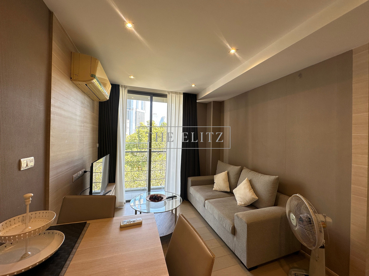 For RentCondoSilom, Saladaeng, Bangrak : ✨ Private Oasis ✨ Klass Silom, small units, not chaotic, quiet atmosphere like being at home in the heart of the city 🎉