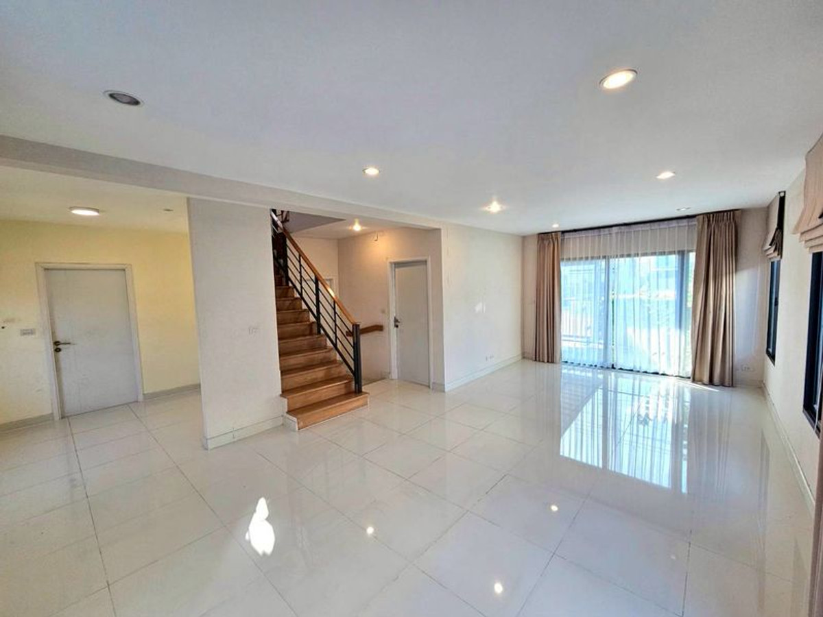 ขายบ้านมีนบุรี-ร่มเกล้า : The Plant รามคำแหง-วงแหวน 52.5 ตร.ว. 3 ห้องนอน 3 ห้องน้ำ ถนนเมน ซอย เคหะร่มเกล้า 78 แยก 1 แขวงราษฎร์พัฒนา เขตสะพานสูง กรุงเทพมหานคร