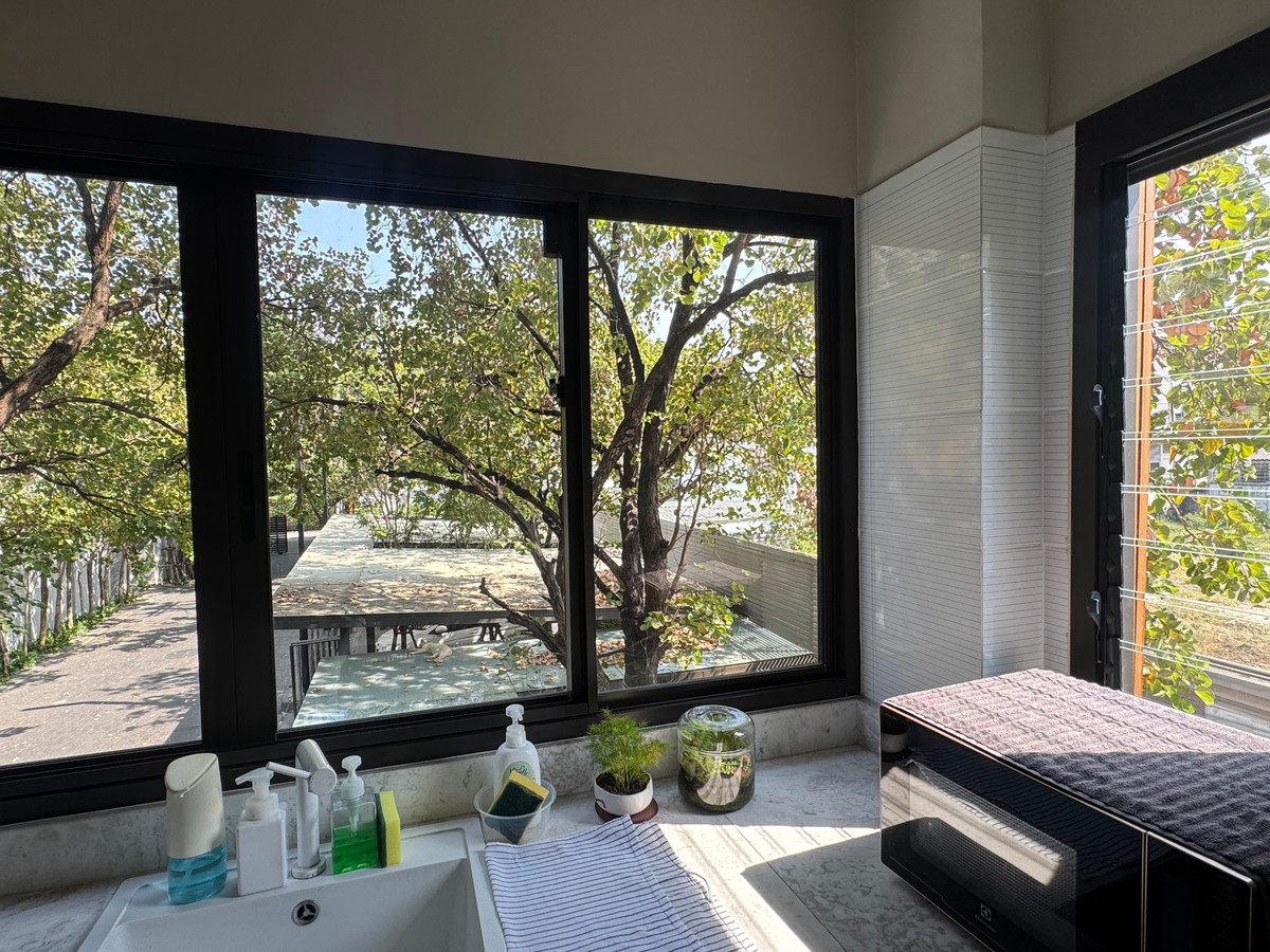 ขายลาดพร้าว เซ็นทรัลลาดพร้าว : 👑👑ขายบ้านแฝด 4 ชั้น ทำเลดีมาก ใกล้ทางด่วนวิภาวดี  4 ห้องนอน 👑👑