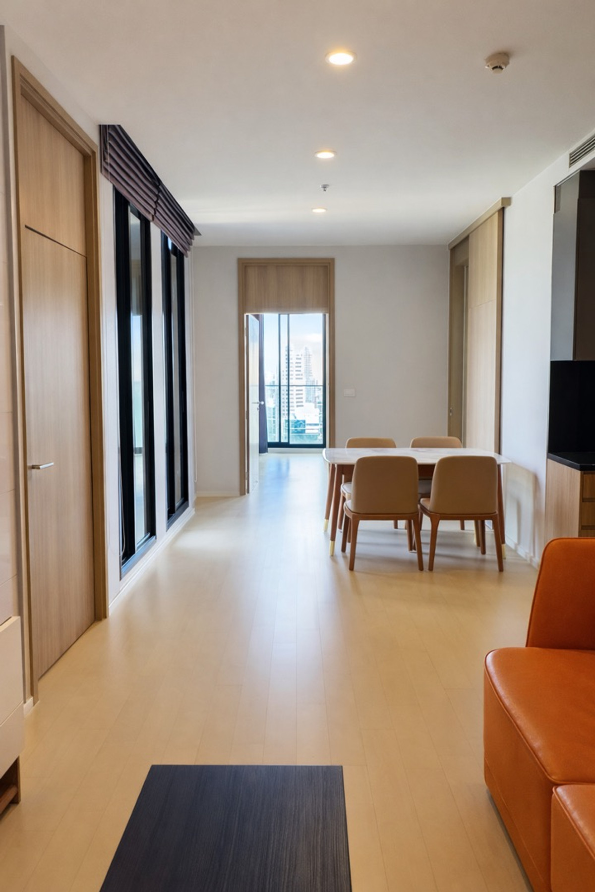 ให้เช่าคอนโดวิทยุ ชิดลม หลังสวน : 🔹Noble Ploenchit🔹 2 Bedrooms 1 Bathrooms • 70 sq.m. • High Floor • City View 