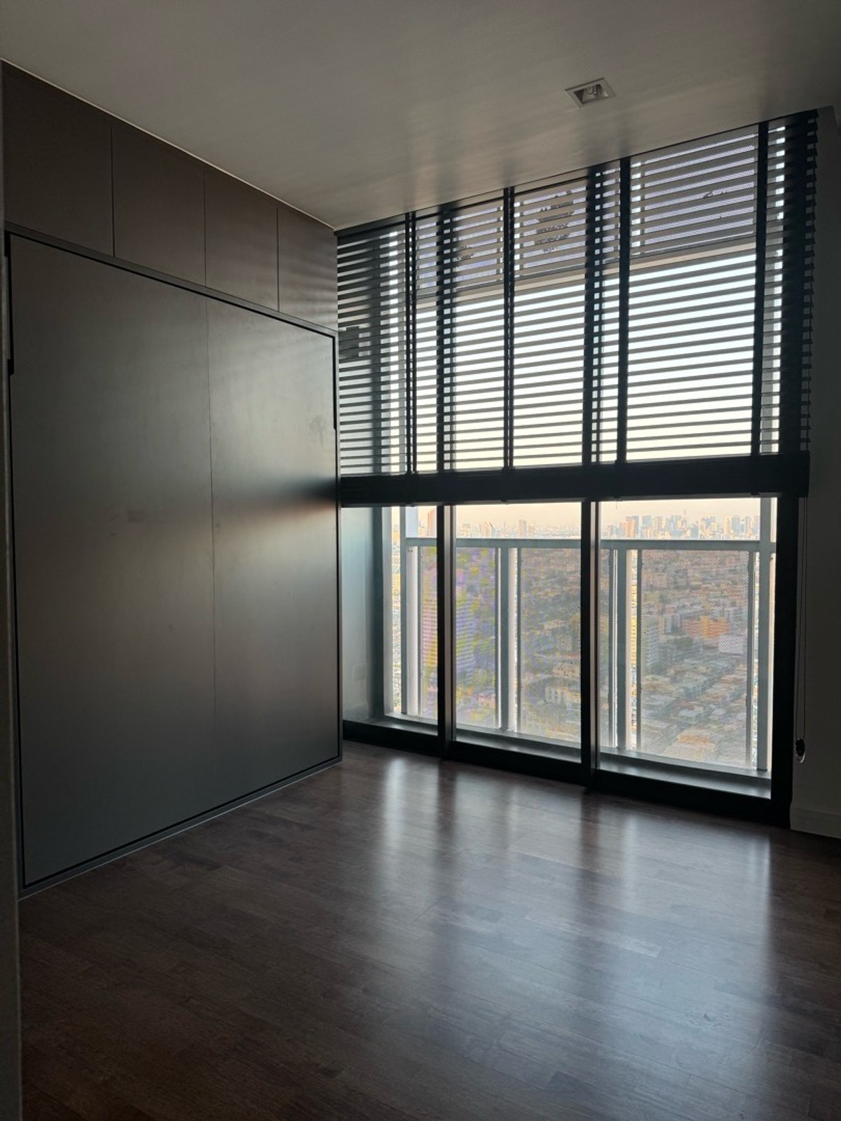 ให้เช่าคอนโดพระราม 9 เพชรบุรีตัดใหม่ RCA : ให้เช่า 📍 A Space ID Asoke - Ratchada 📍 เฟอร์นิเจอร์ และ เครื่องใช้ไฟฟ้าครบ ใกล้ MRT พระราม 9